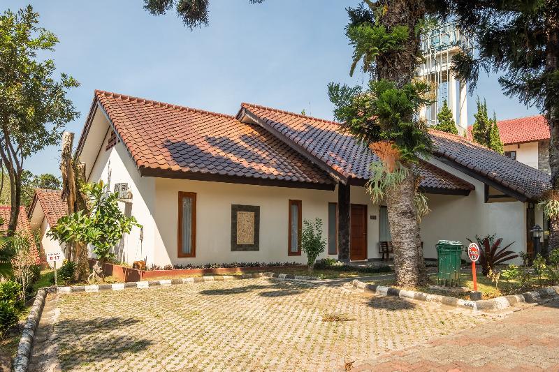 Capital O 1256 Sangga Buana Resort And Convention Hotel Cianjur Zewnętrze zdjęcie